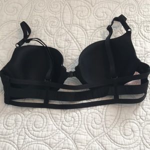 Brand New Victoria Secret Strappy Bra